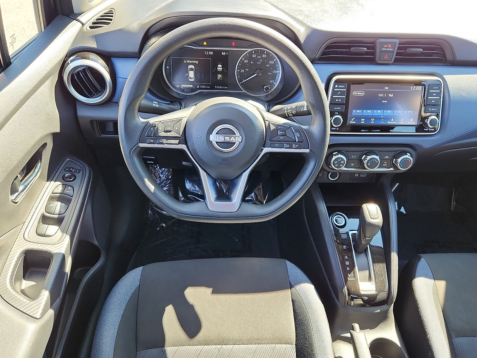 Used 2024 Nissan Versa SV FWD image 11