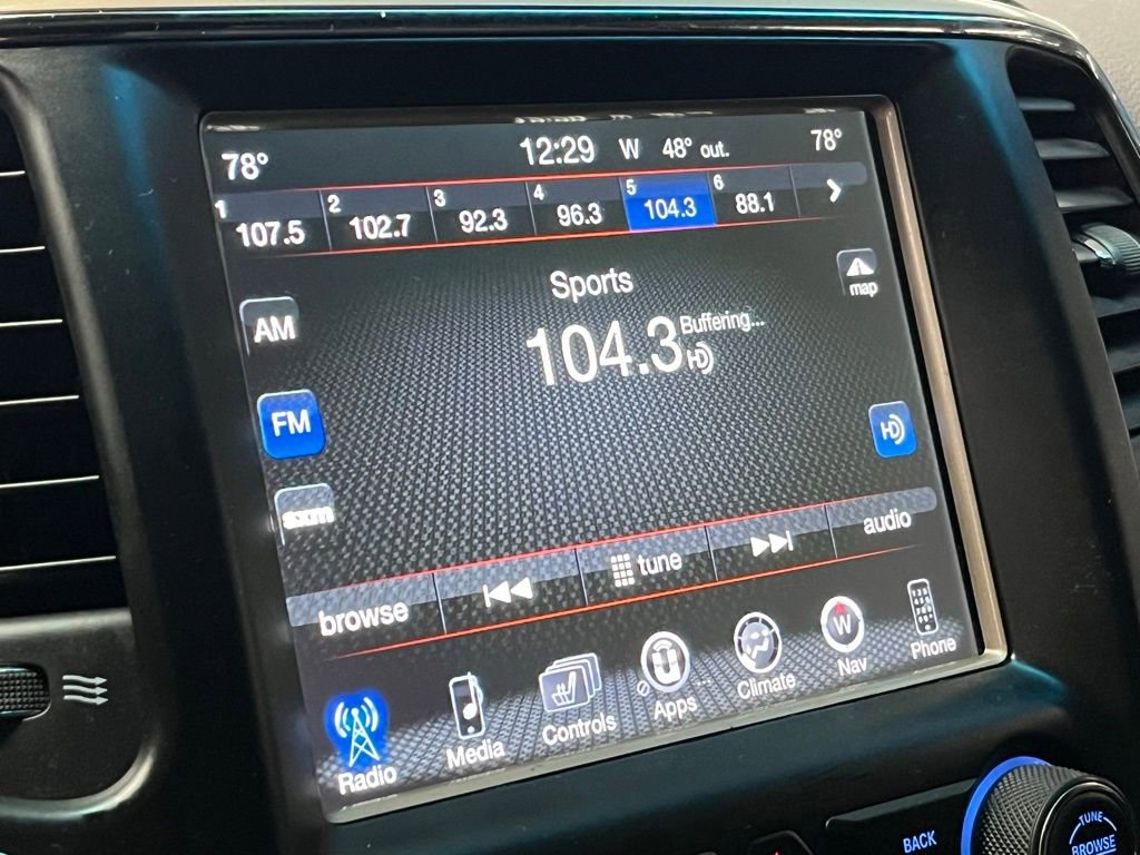 Used 2015 Jeep Grand Cherokee Limited image 26