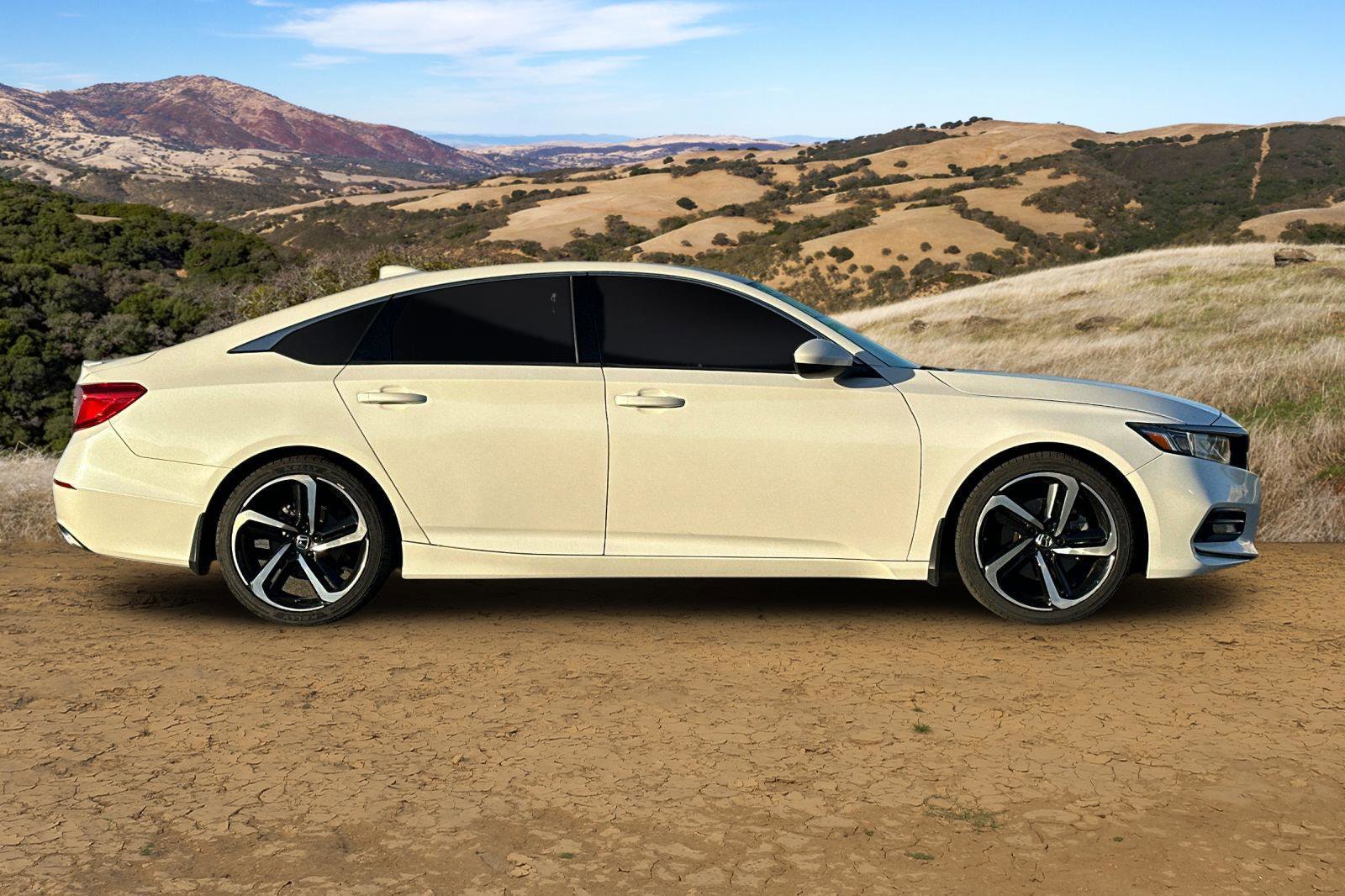 Used 2018 Honda Accord Sport image 3