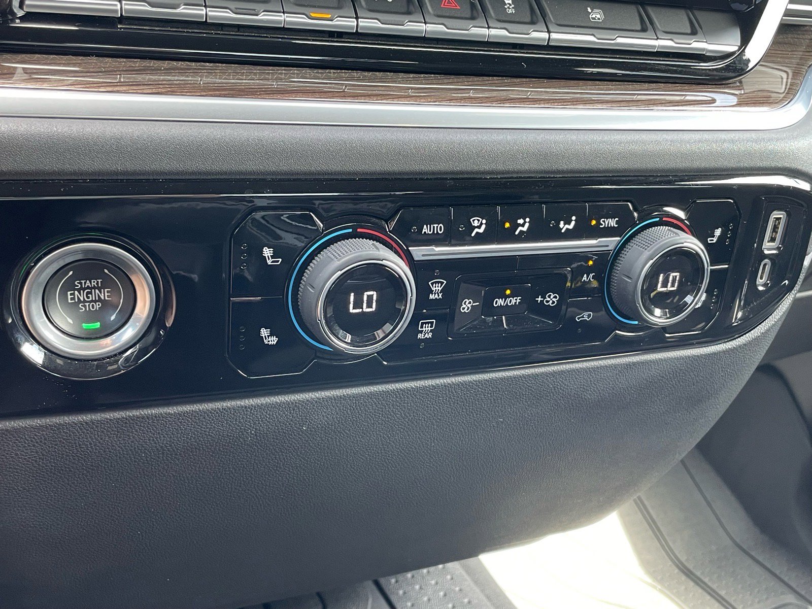 Used 2022 Chevrolet Silverado 1500 LT w/ Protection Package image 10