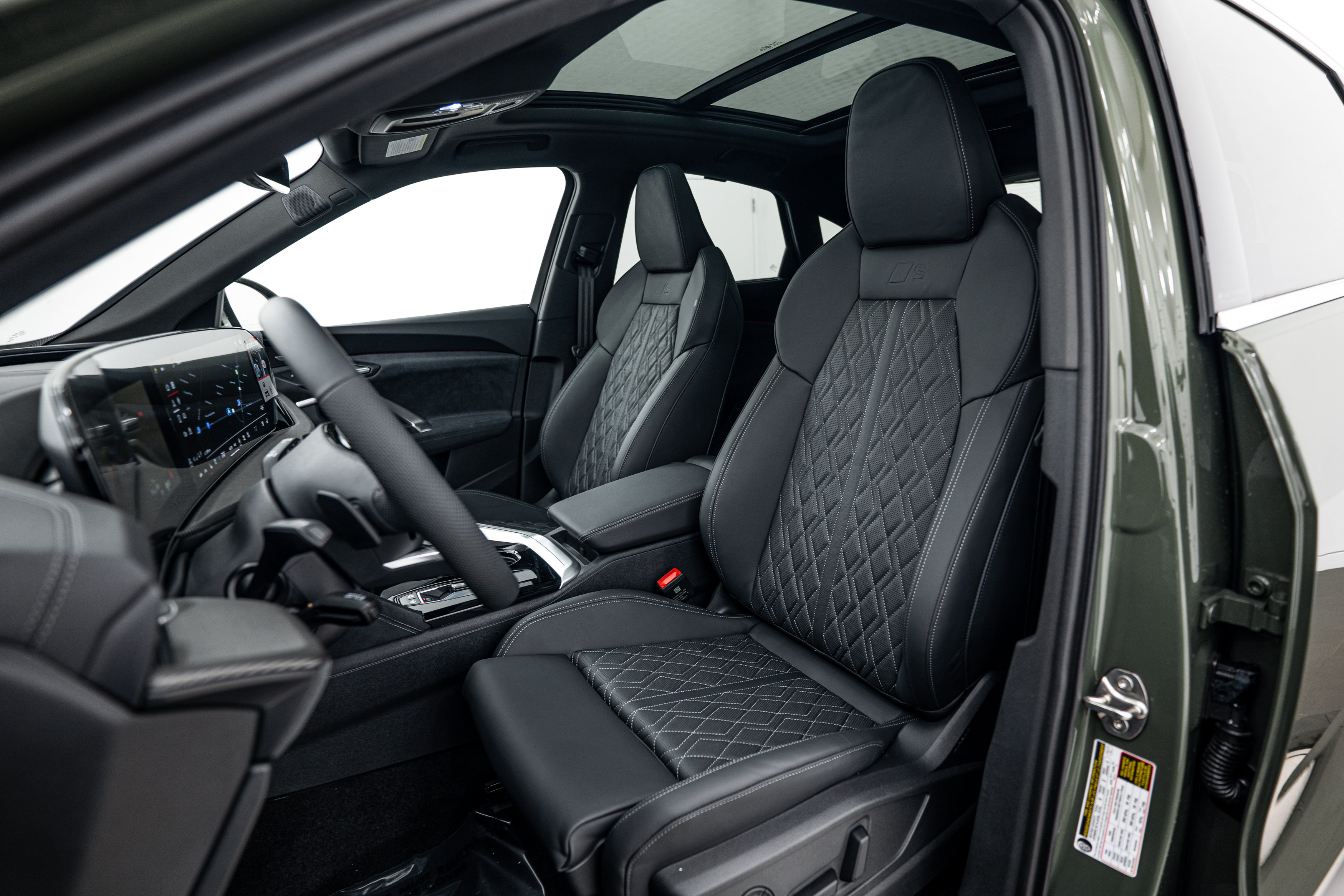 New 2025 Audi SQ5 Premium Plus image 15