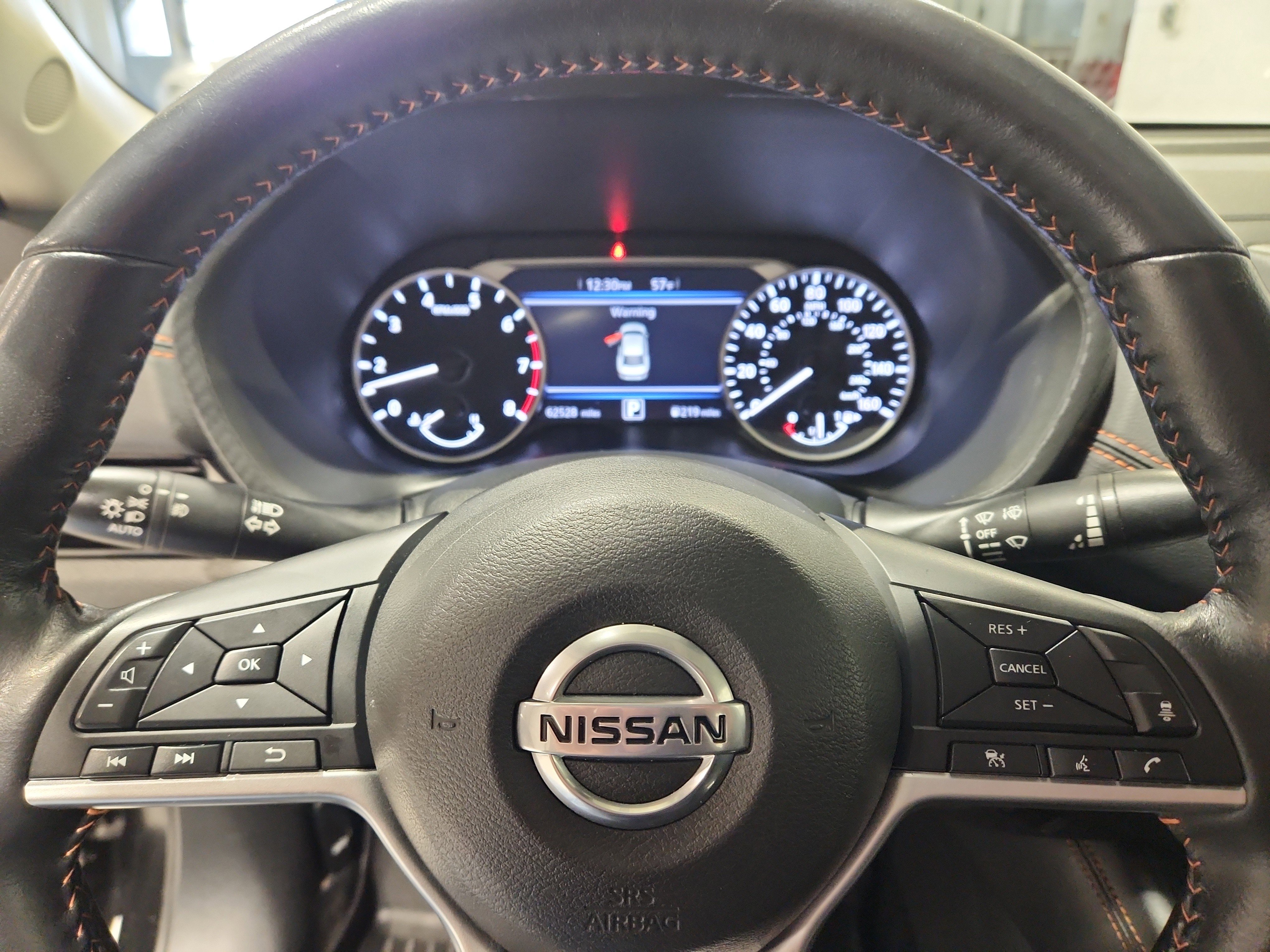 Used 2022 Nissan Sentra SR w/ SR Premium Package FWD image 6