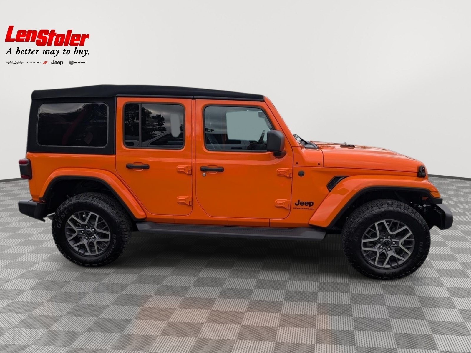 Used 2025 Jeep Wrangler Unlimited Sahara AWD/4WD image 6