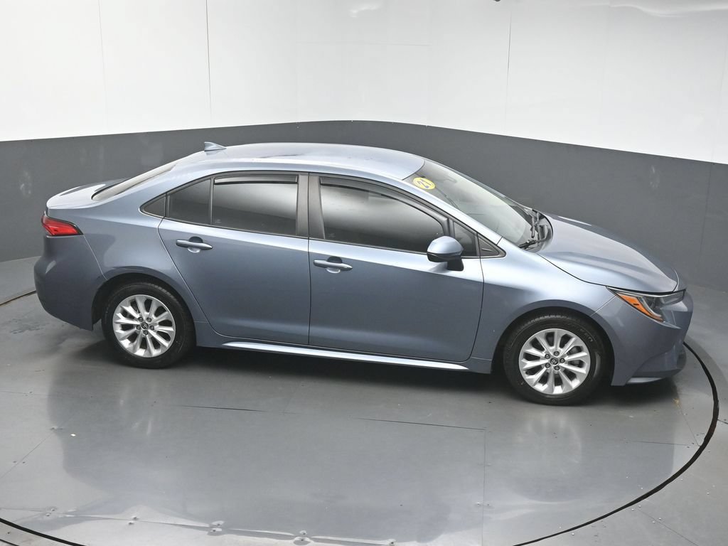 Used 2021 Toyota Corolla LE w/ LE Convenience Package FWD image 46