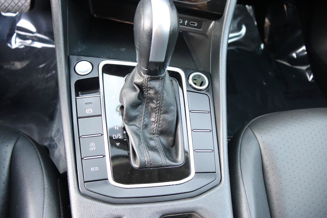 Used 2020 Volkswagen Jetta SE FWD image 35