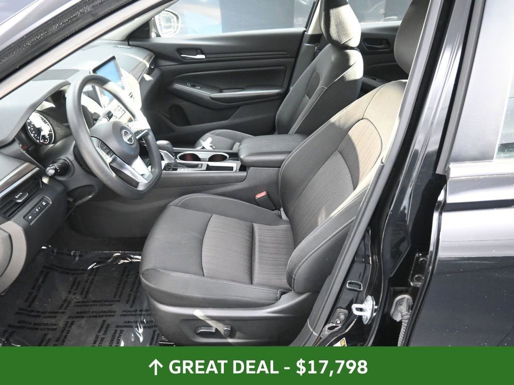 Used 2024 Nissan Altima 2.5 SV image 28