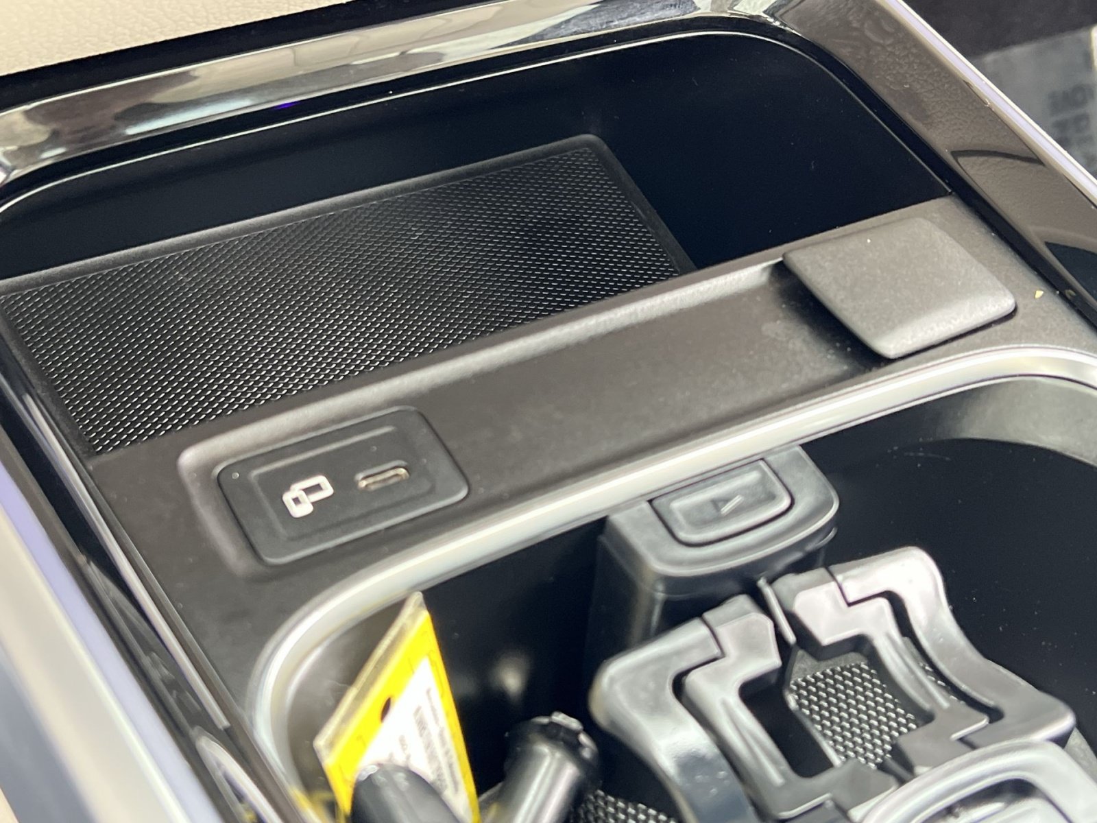 Used 2022 Mercedes-Benz GLB 250 image 38