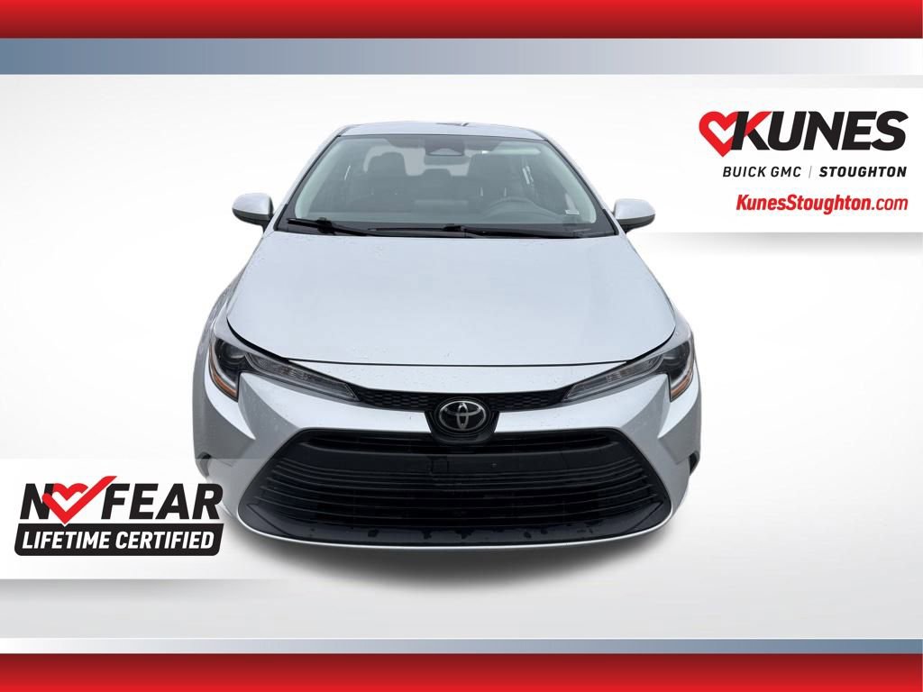 Used 2023 Toyota Corolla LE image 4