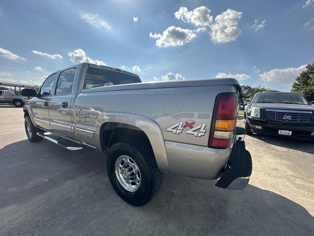 Used 2002 Chevrolet Silverado 2500 LS w/ Electrical Convenience Pkg AWD/4WD image 3