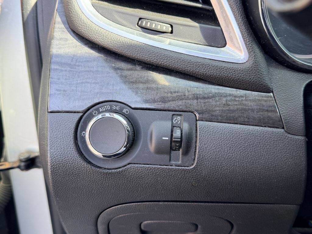 Used 2013 Buick Encore FWD image 13