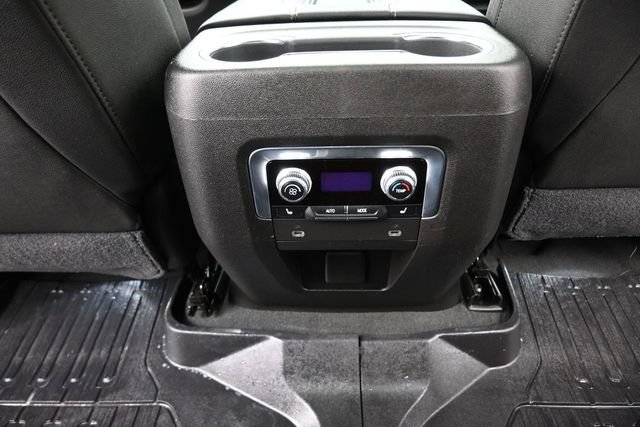 Used 2021 GMC Yukon SLT w/ SLT Luxury Plus Package RWD image 24