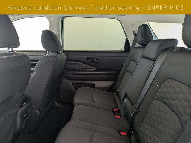 Used 2024 Nissan Pathfinder SV FWD image 14