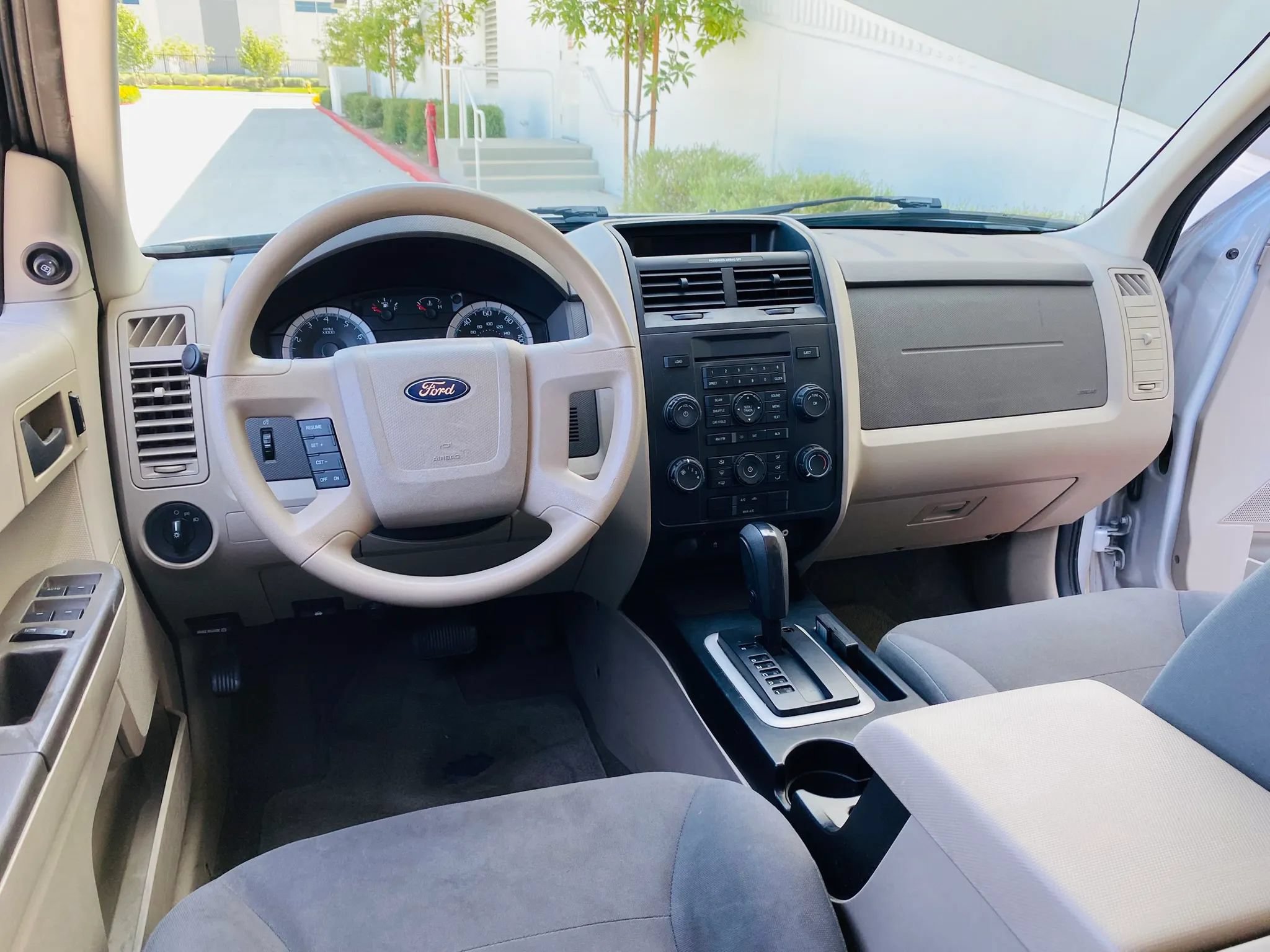 Used 2008 Ford Escape XLS FWD image 25