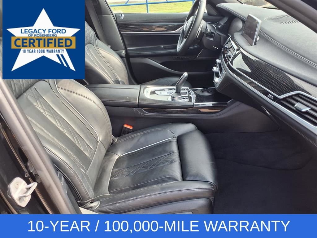 Used 2021 BMW 740i w/ M Sport Package RWD image 30