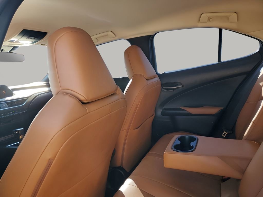 Used 2021 Lexus UX 250h AWD/4WD image 19