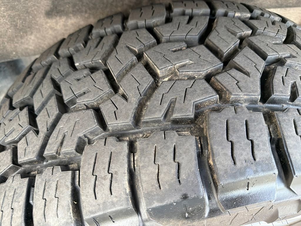 Used 2021 Chevrolet Silverado 1500 LTZ image 32