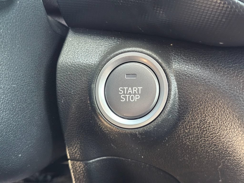 Used 2023 Hyundai Kona SE FWD image 29