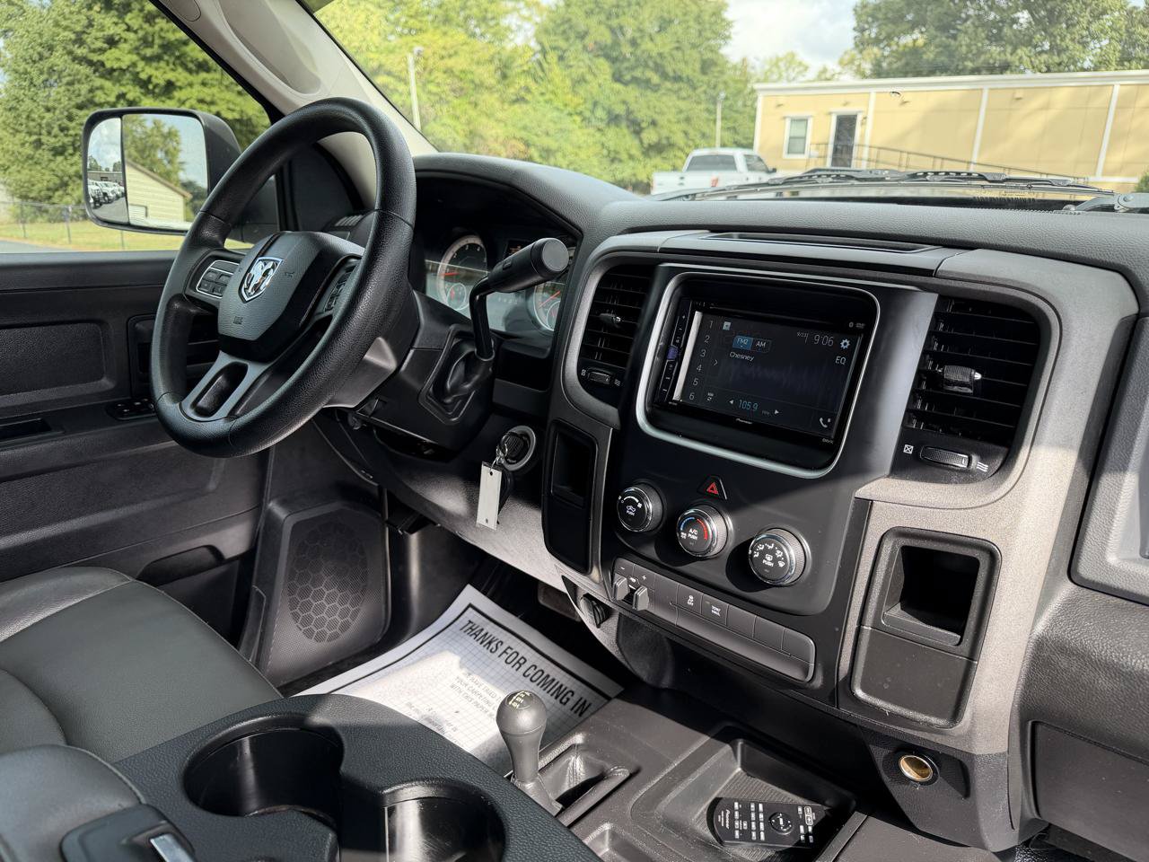 Used 2017 RAM 3500 Tradesman w/ Chrome Appearance Group AWD/4WD image 13