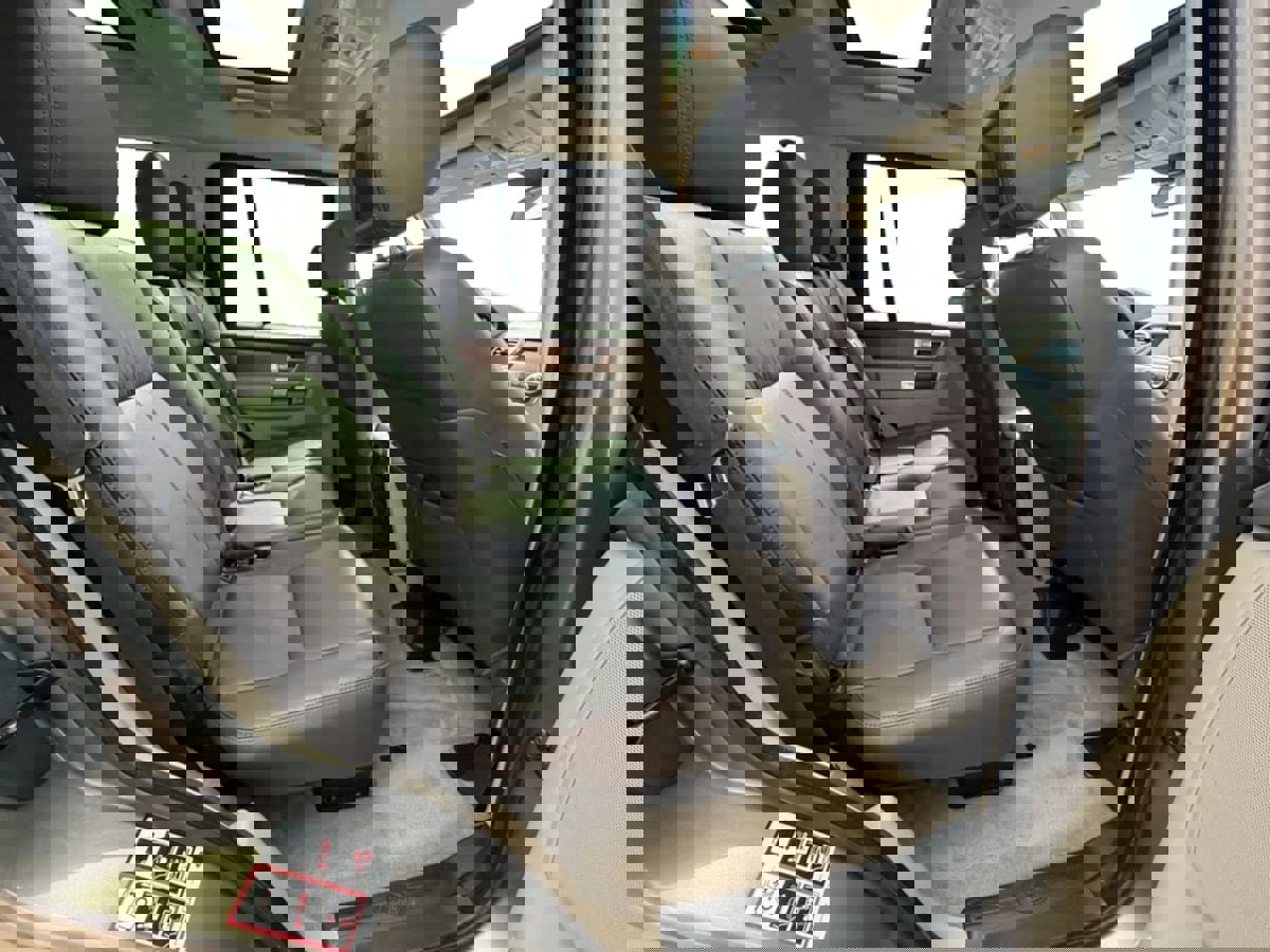 Used 2016 Land Rover LR4 HSE LUX image 20