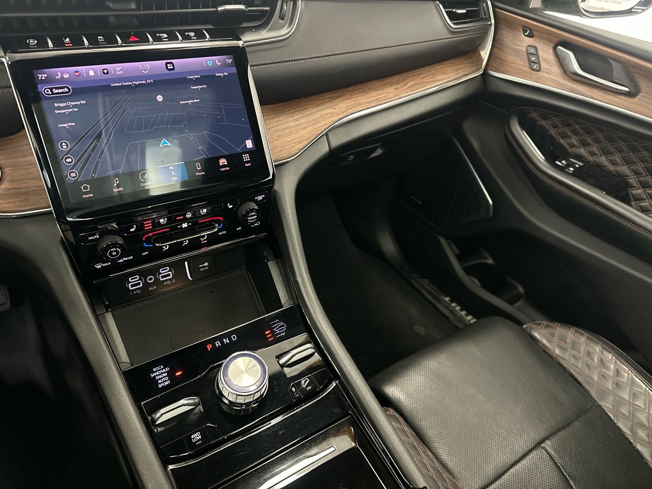 Used 2023 Jeep Grand Cherokee Summit w/ Adv Protech Group IV image 25