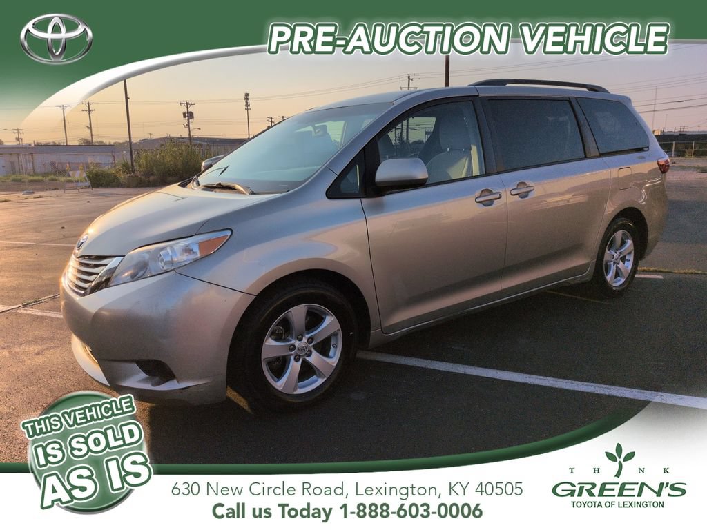 Used 2015 Toyota Sienna LE FWD image 1
