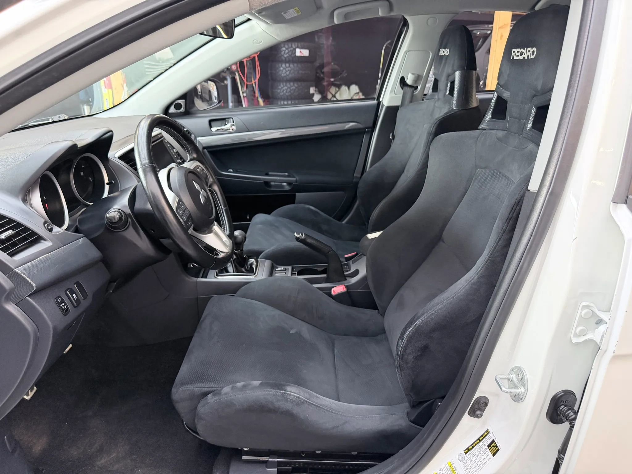 Used 2011 Mitsubishi Lancer Evolution GSR image 9