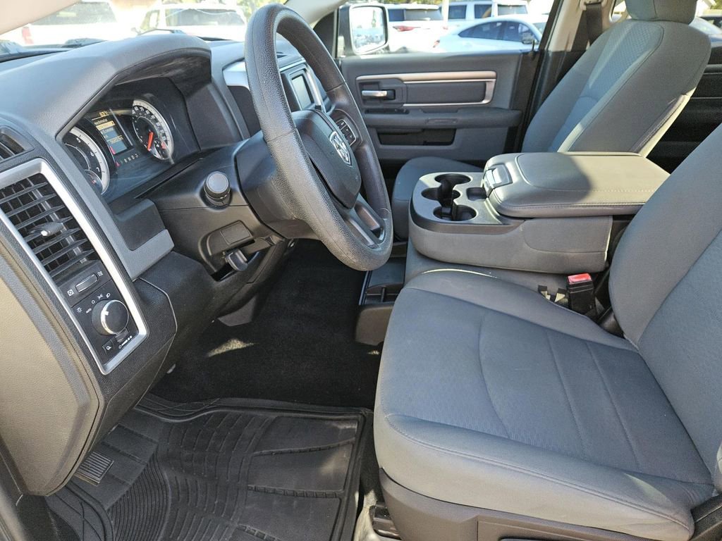 Used 2020 RAM 1500 Classic SLT image 21