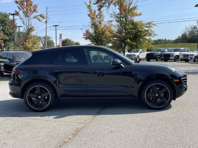 Used 2018 Porsche Macan Sport Edition AWD/4WD image 6