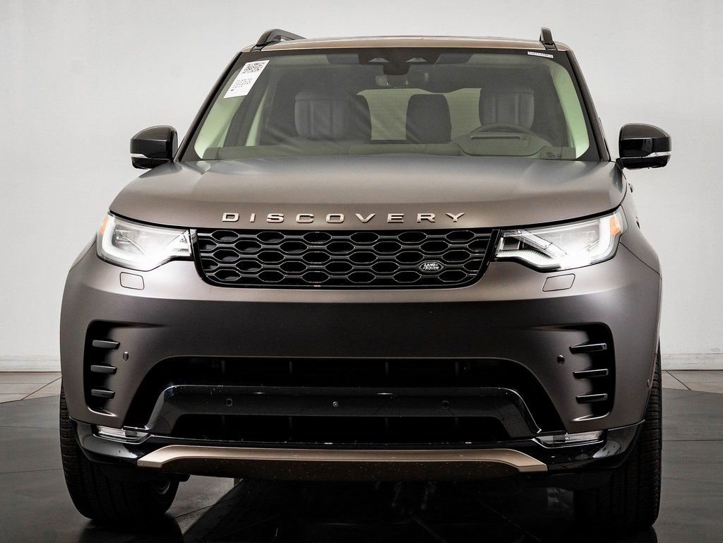 New 2026 Land Rover Discovery Limited Edition image 2