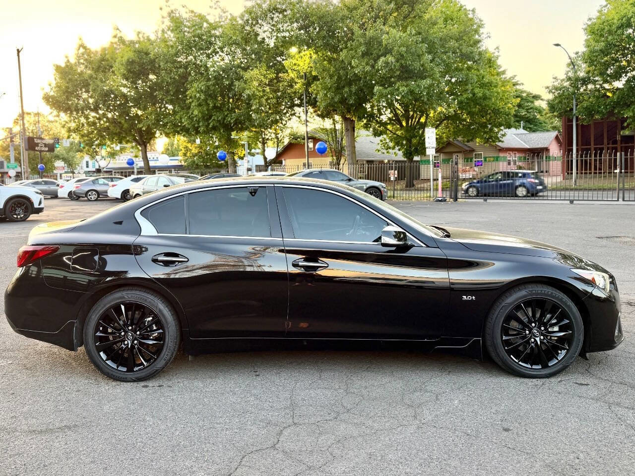 Used 2019 INFINITI Q50 Luxe w/ Cargo Package (L96) RWD image 5