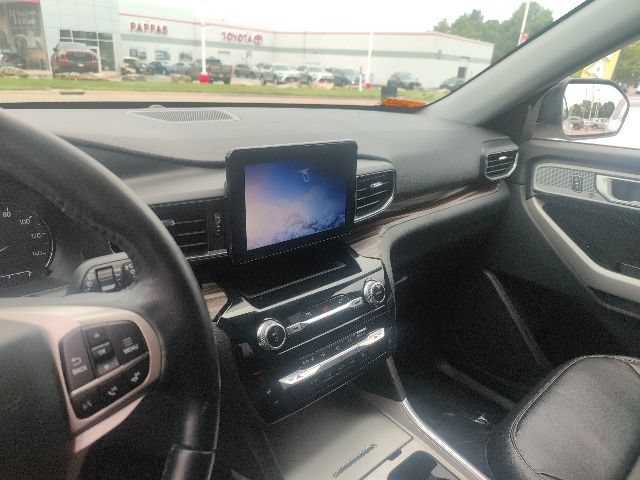 Used 2022 Ford Explorer Limited AWD/4WD image 27