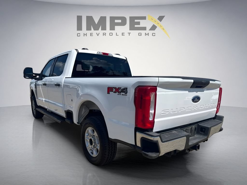 Used 2025 Ford F250 XLT w/ FX4 Off-Road Package AWD/4WD image 2