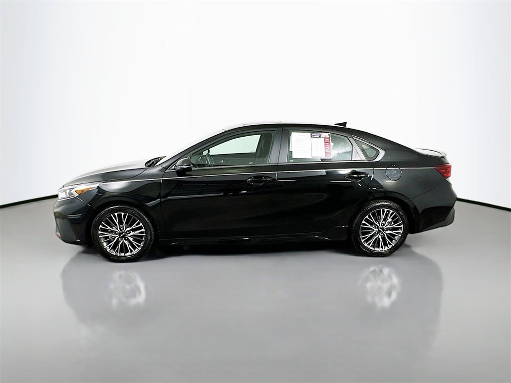 Used 2024 Kia Forte GT-Line w/ GT-Line Premium Package image 5