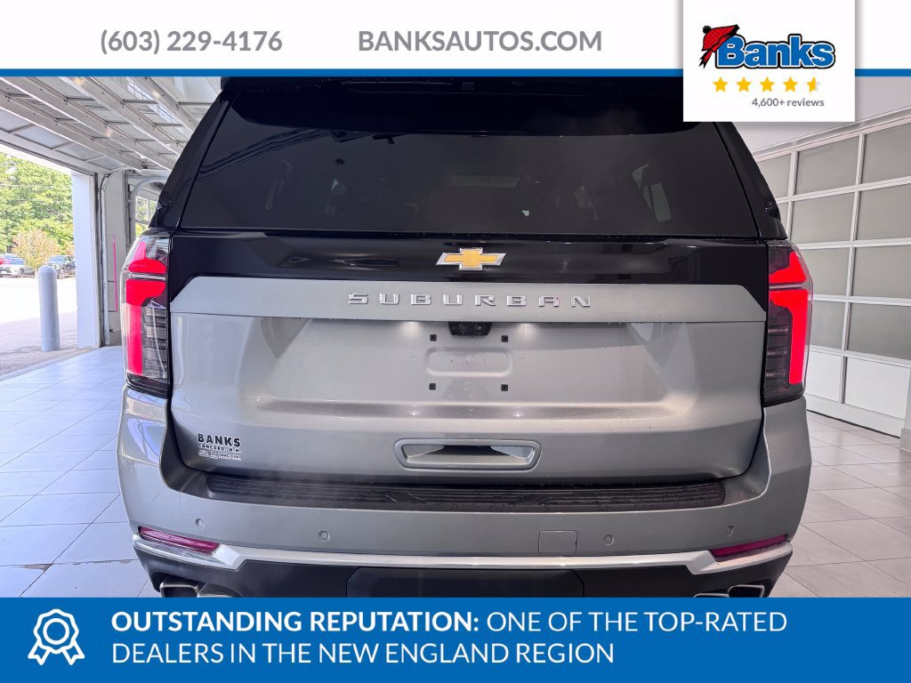 Certified 2025 Chevrolet Suburban High Country AWD/4WD image 7