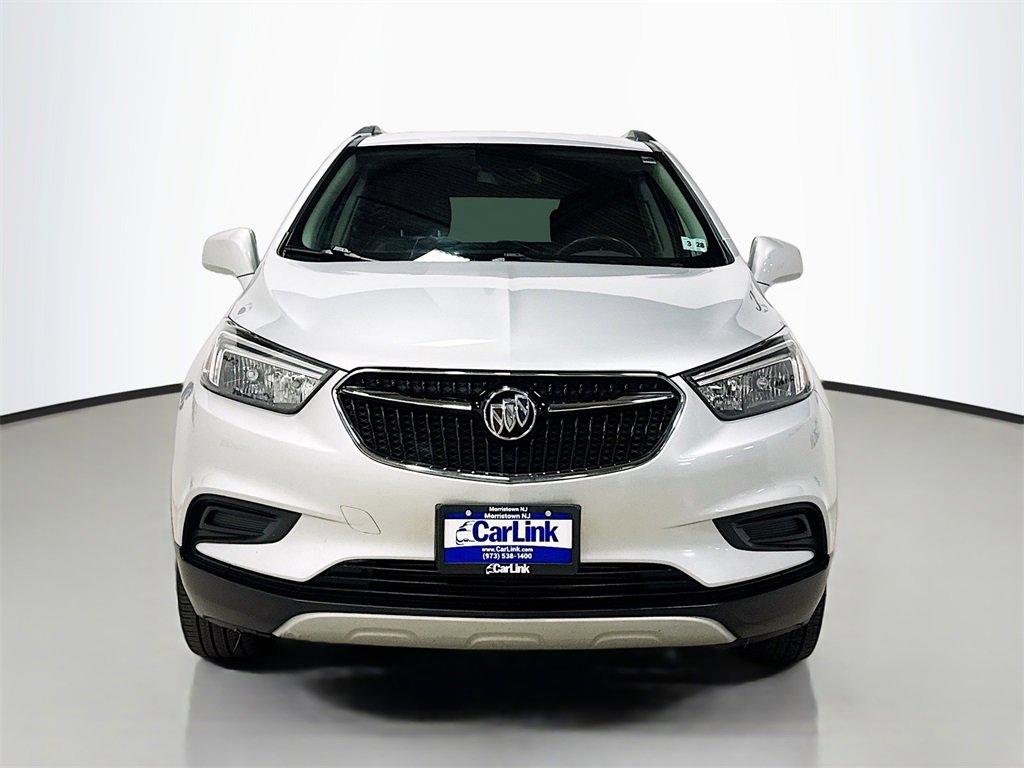 Used 2022 Buick Encore Preferred w/ Safety Package image 2