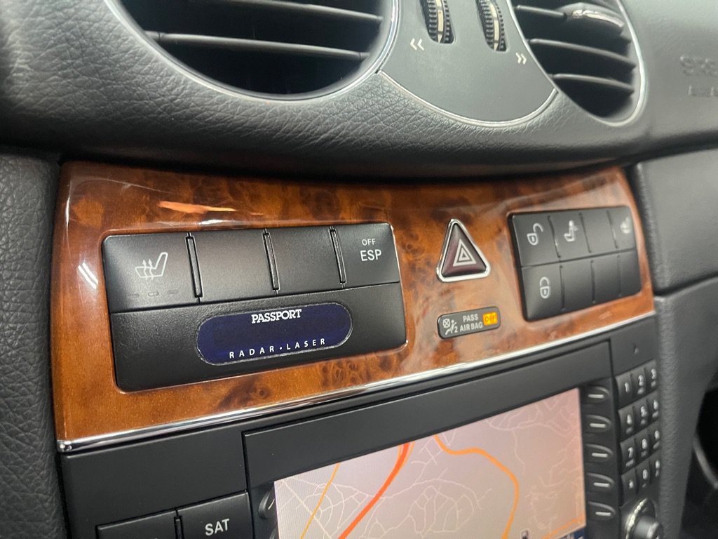 Used 2007 Mercedes-Benz CLK 550 Cabriolet image 32