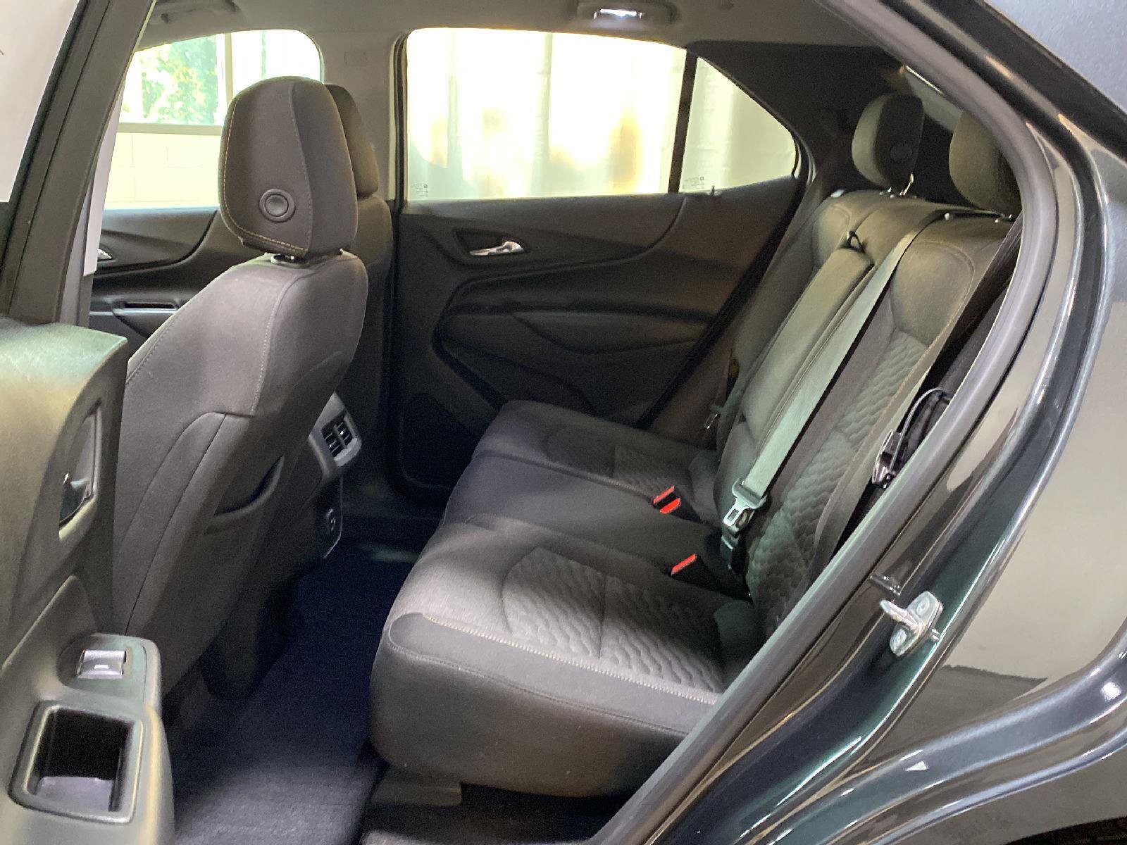 Used 2020 Chevrolet Equinox LT w/ Driver Convenience Package FWD image 8