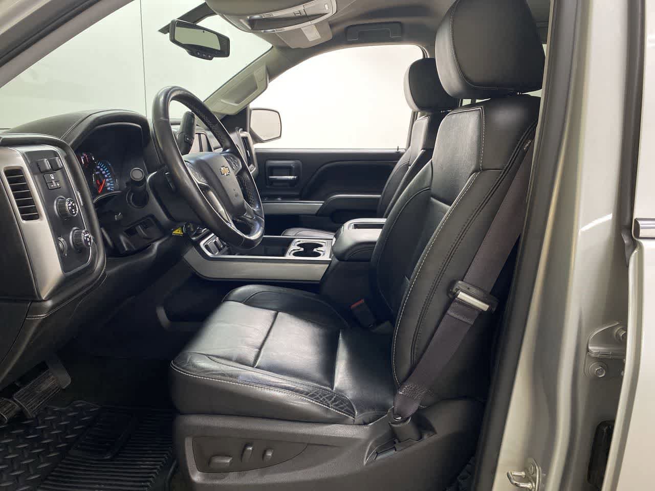 Used 2015 Chevrolet Silverado 1500 LTZ Z71 w/ LTZ Plus Package AWD/4WD image 13