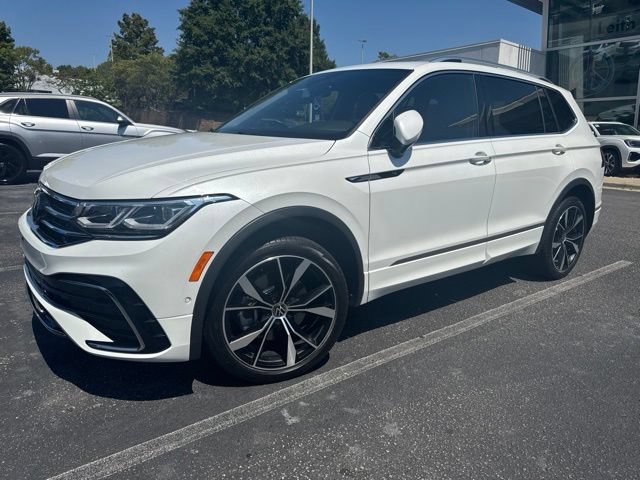 Certified 2024 Volkswagen Tiguan SEL R-Line AWD/4WD image 8
