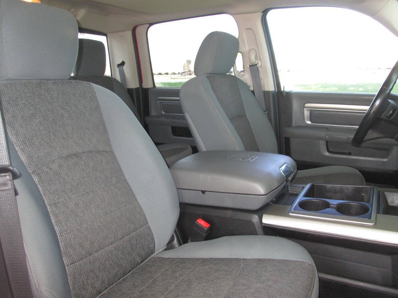 Used 2015 RAM 2500 Big Horn AWD/4WD image 30