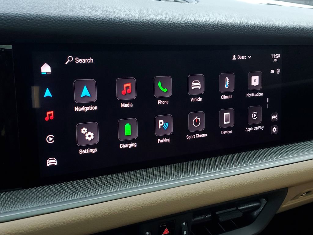 Certified 2025 Porsche Cayenne E-Hybrid image 22