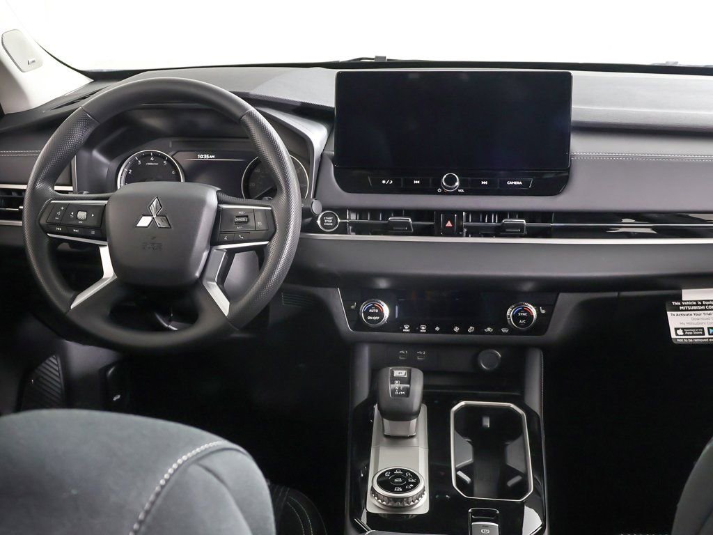 New 2026 Mitsubishi Outlander ES image 34