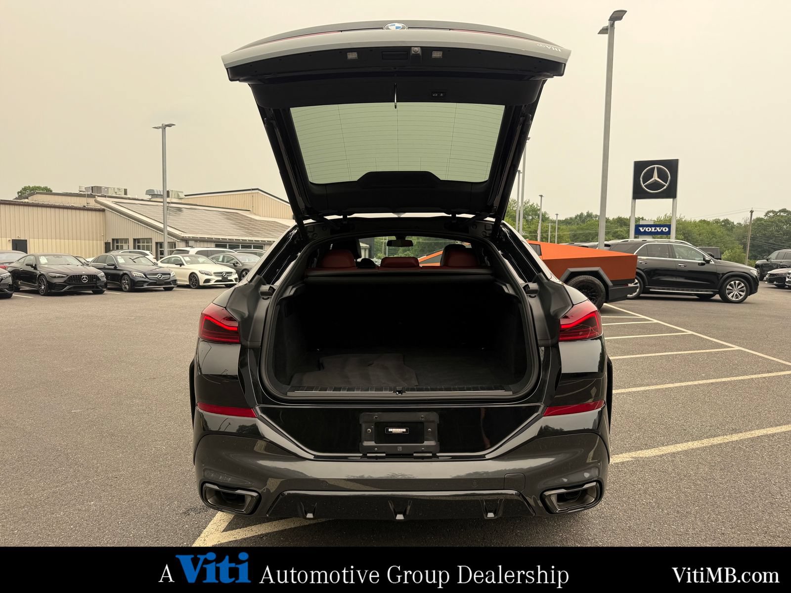 Used 2022 BMW X6 xDrive40i w/ M Sport Package AWD/4WD image 23
