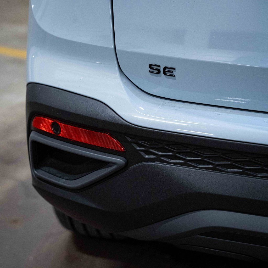 New 2026 Volkswagen Taos SE FWD image 6