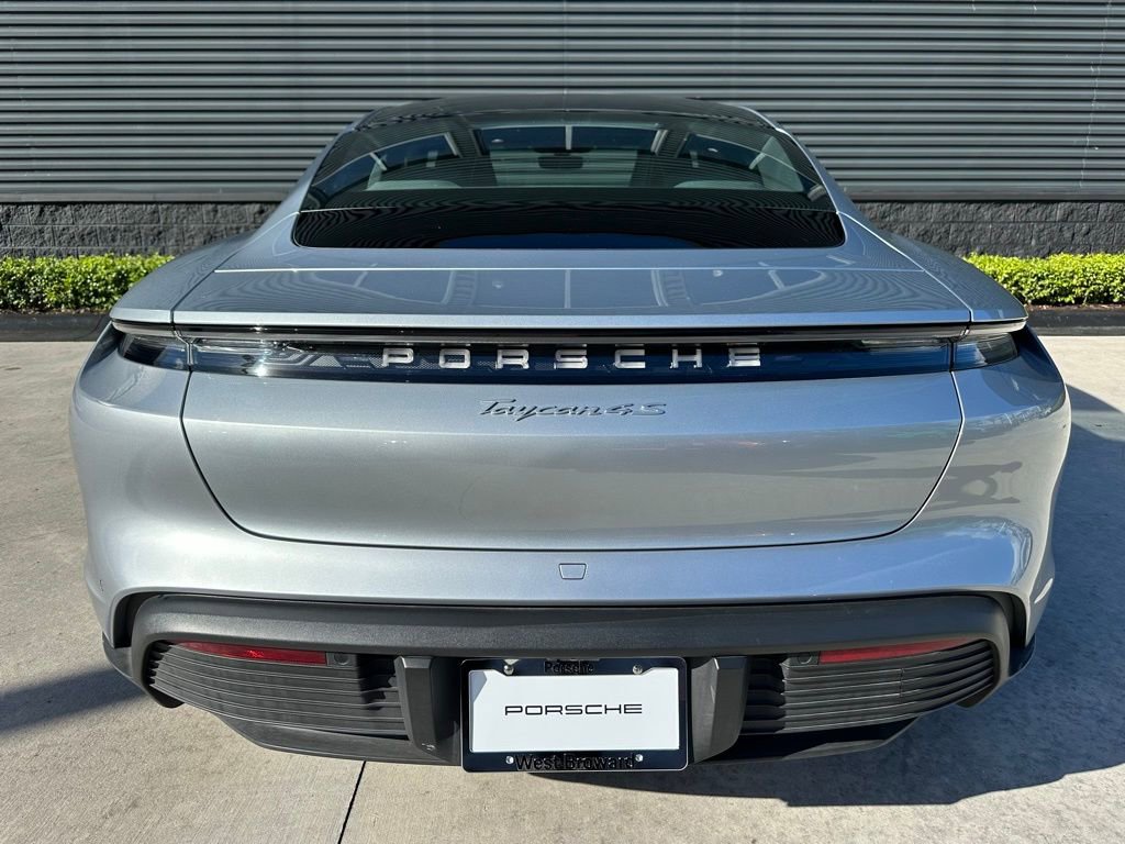 Used 2024 Porsche Taycan 4S image 12
