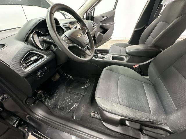 Used 2017 Chevrolet Cruze LT image 14