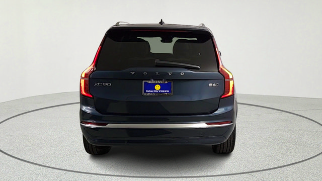 New 2026 Volvo XC90 B6 Plus w/ Protection Package Premier AWD/4WD image 6