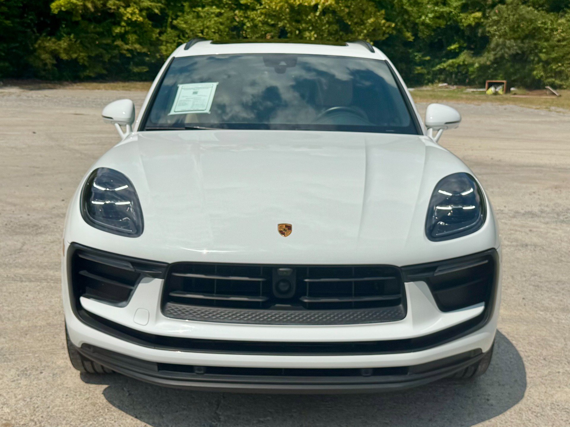 Used 2024 Porsche Macan AWD/4WD image 5