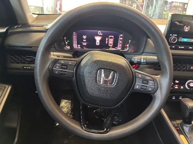 Used 2023 Honda Accord LX image 19