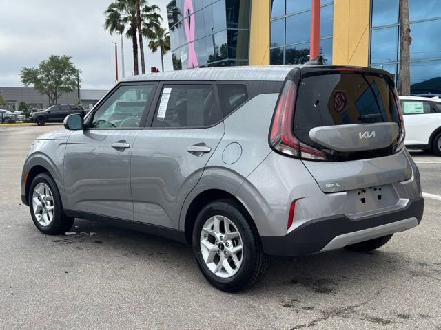 Certified 2025 Kia Soul LX image 5